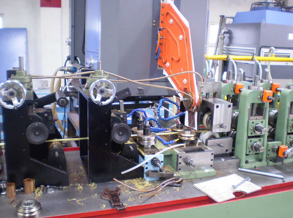 銅管焊接（200kW 固態焊機應用現場）